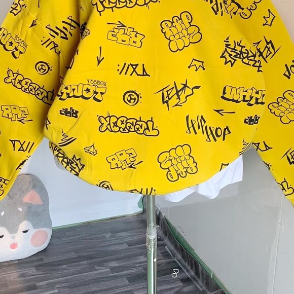 Bright Yellow Graffiti Street Art Graphic Sweatshirt - Picture 3 of 4